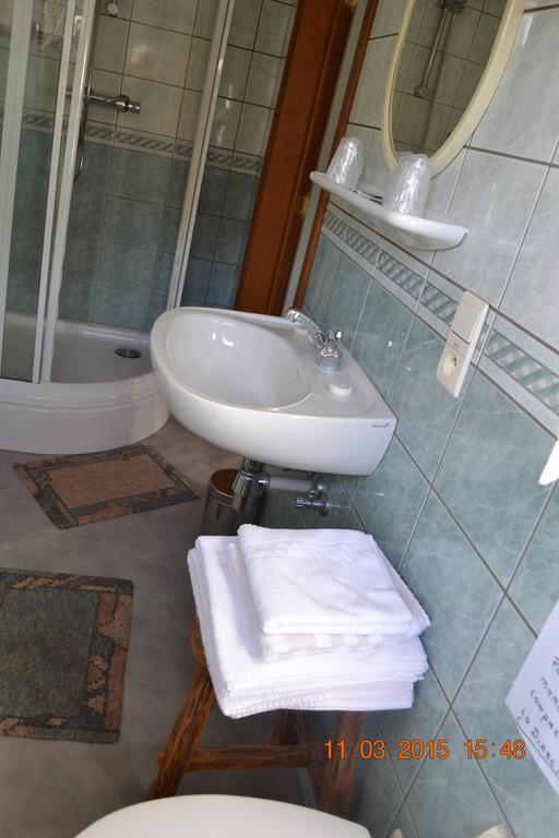 Auberge Au Naturel Des Ardennes Rochehaut Szoba fotó
